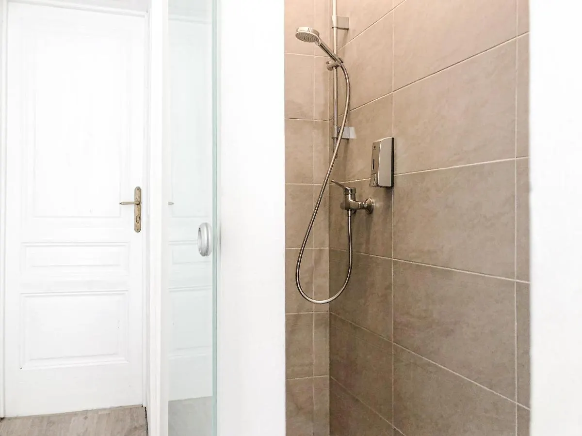 Apartamento Vibrant 3Br Near Akh Hospital - Perfect For Groups Viena