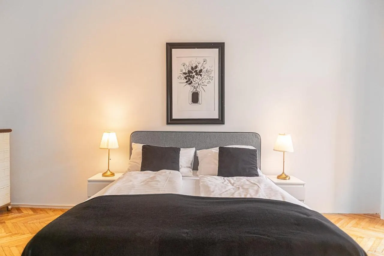 Vibrant 3Br Near Akh Hospital - Perfect For Groups Apartment Vienna