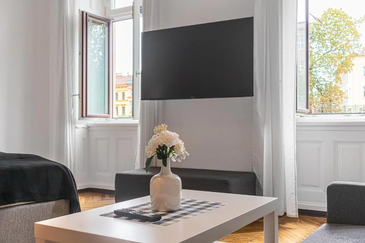 Vibrant 3Br Near Akh Hospital - Perfect For Groups Apartment Vienna Austria