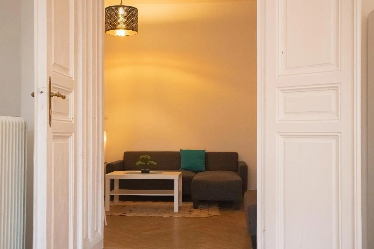 Vibrant 3Br Near Akh Hospital - Perfect For Groups Apartment Vienna Austria